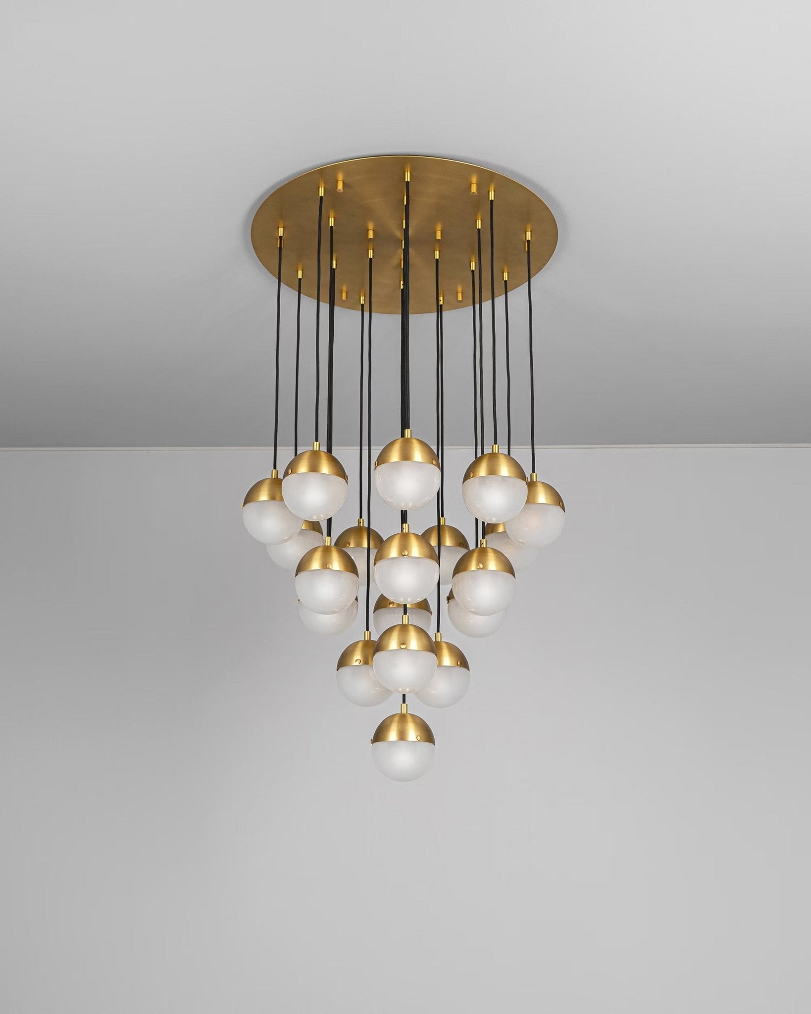 SCHWUNG Molecule Cluster 19 Chandelier - Echo Dining