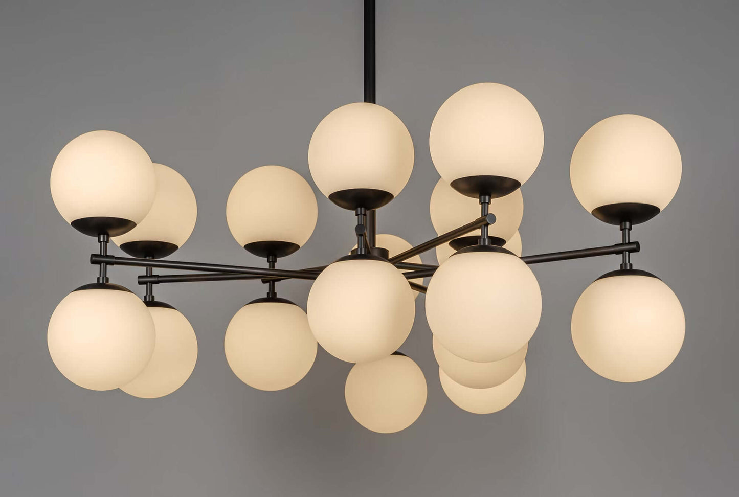 SCHWUNG Zodiac Chandelier - Echo Dining