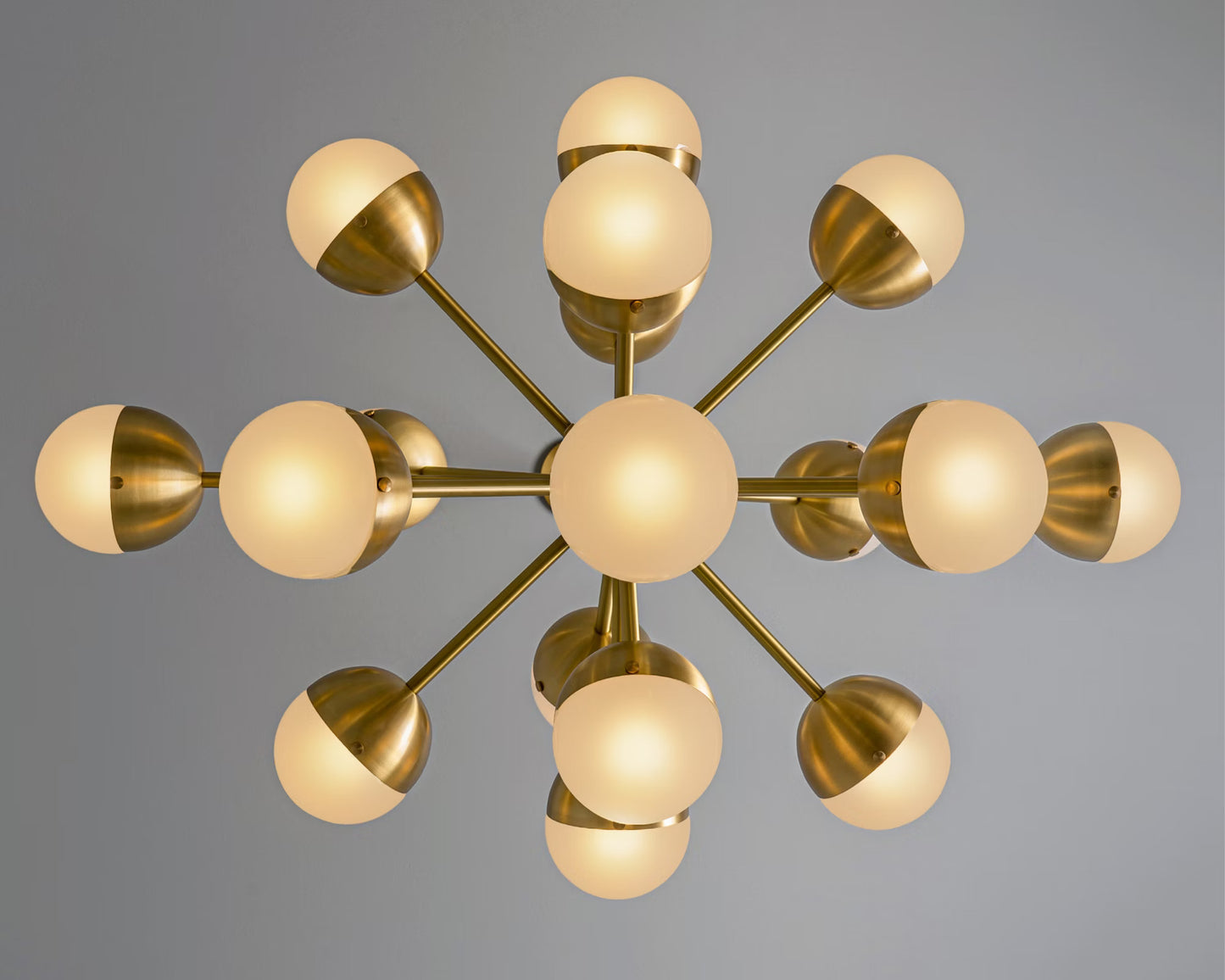 SCHWUNG Molecule Spark Oval 17 Chandelier