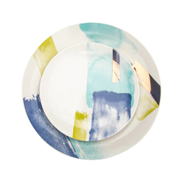  Top view of colorful tie-dye patterned dinner plates from the Dye Multicolor collection.